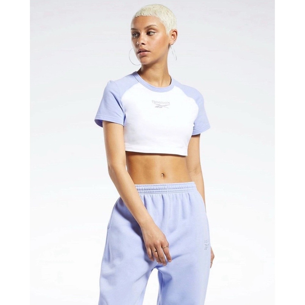 Reebok Classics Crop Sparkle T-Shirt in White / Lilac Glow Size Large